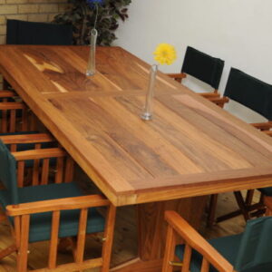 Malumi Dining Table